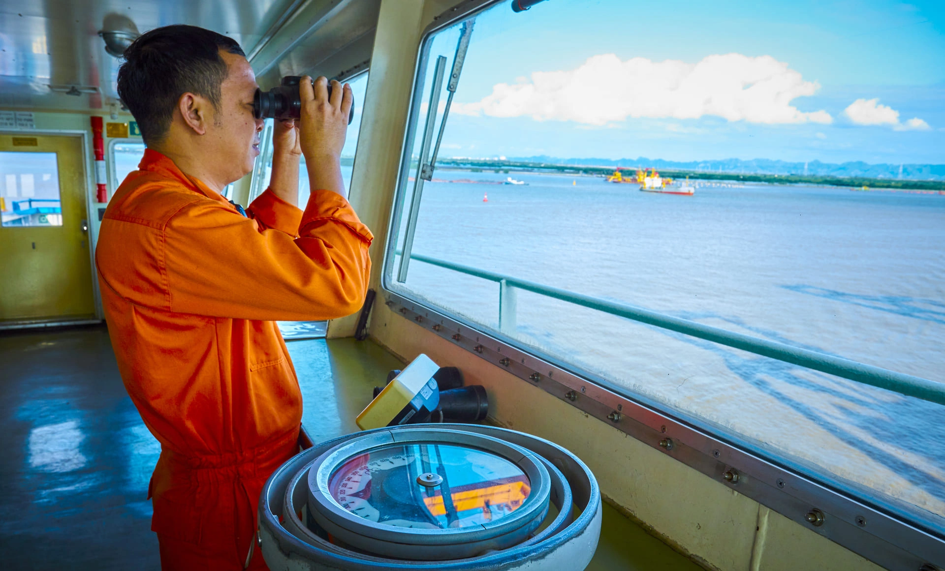 Đại lý tàu biển